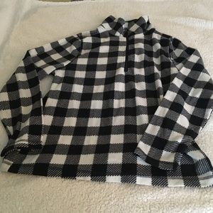 Victory Outfitters 1/4 zip fleece Buffalo plaid